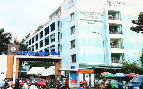 Chuyện "động trời": 11 bác sỹ ở Bệnh viện Trưng Vương phẫu thuật thẩm mỹ hơn 3.000 ca khi không có chứng chỉ hành nghề